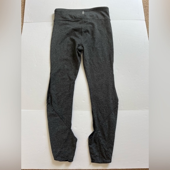 Free People FP Movement Halo Cut Out Leggings Size Small Charcoal Gray - Picture 2 of 10
